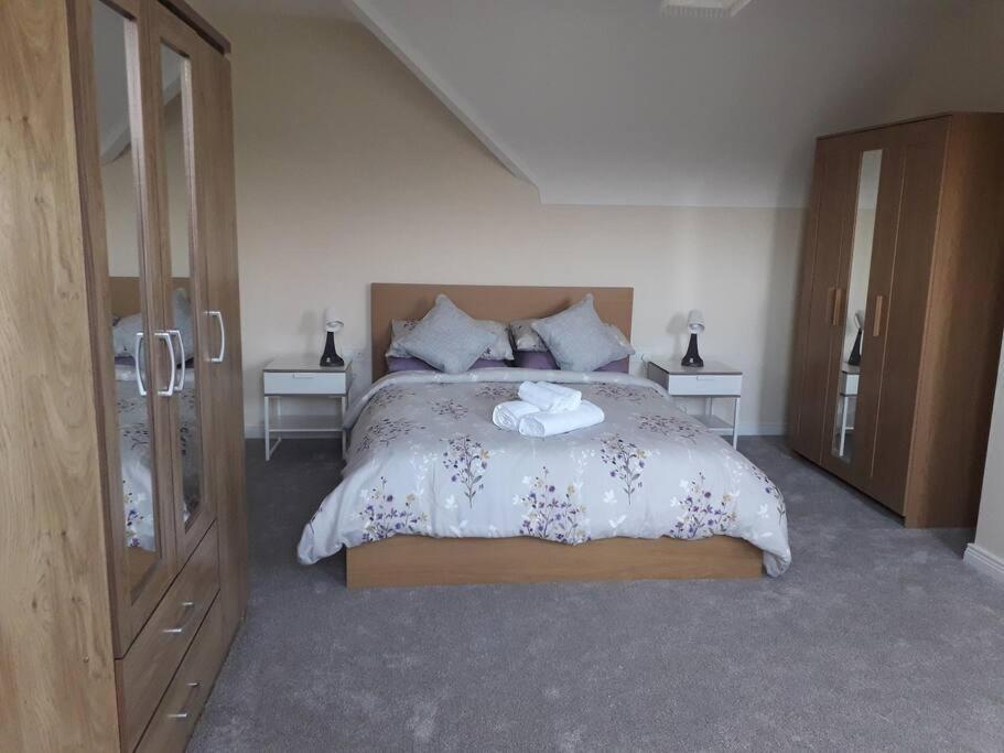 Dovecote Lodge On The 5 Star Lough Erne Resort Ballycassidy المظهر الخارجي الصورة