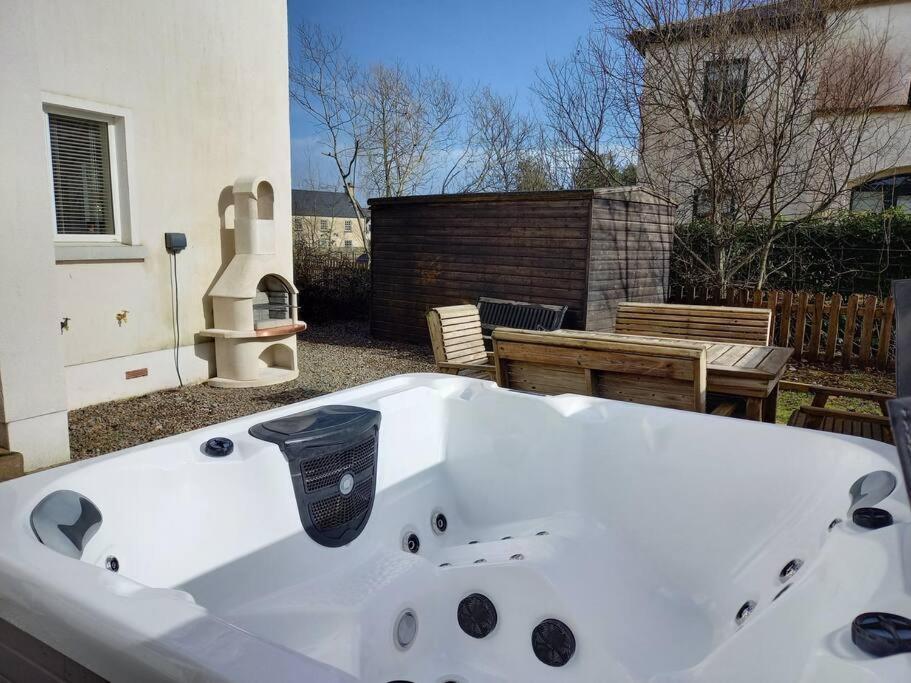 Dovecote Lodge On The 5 Star Lough Erne Resort Ballycassidy المظهر الخارجي الصورة