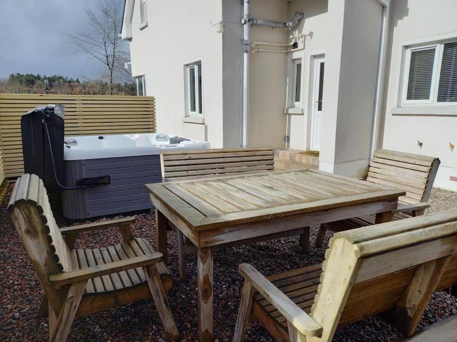 Dovecote Lodge On The 5 Star Lough Erne Resort Ballycassidy المظهر الخارجي الصورة